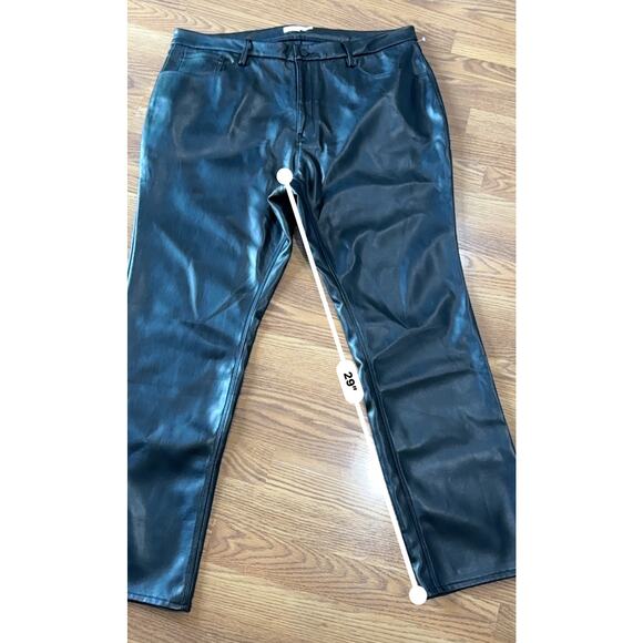 Good American GOOD ICON FAUX LEATHER PANTS size 20 - Picture 6 of 11